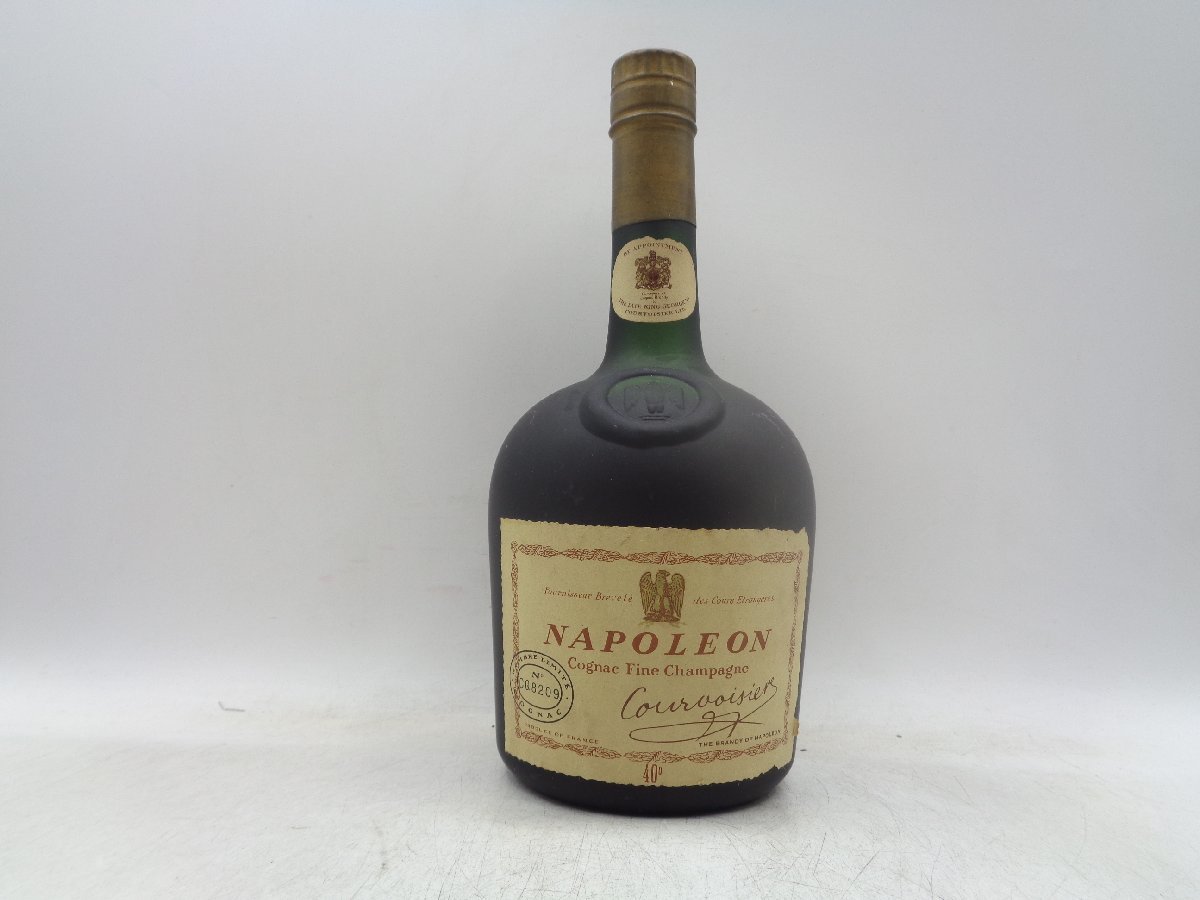 COURVOISIER クルボアジェ NAPOLEON ナポレオン コニャック 古酒 700ml 