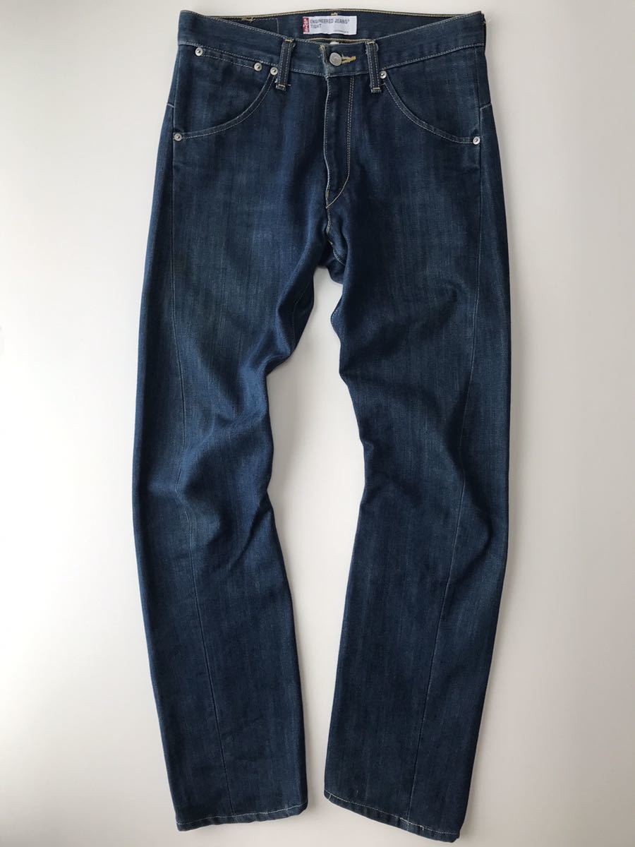 Levi's ENGINEERD JEANS LEVI'S RED リーバイス 古着 立体裁断 Levi's ENGINEERD JEANS LEVI'S RED リーバイス 古着 立体裁断