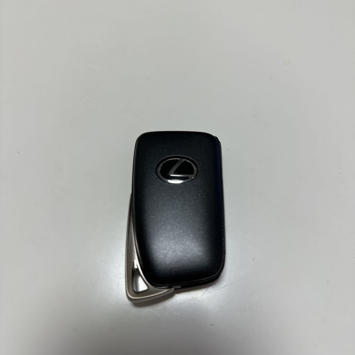 低価，格安 未登録 レクサス NX スマートキー キーレス 3ボタン 基盤番号281451-2110 LEXUS ①(トヨタ用)｜売買されたオークション情報、yahooの商品情報をアーカイブ公開 - オークファン トヨタ用