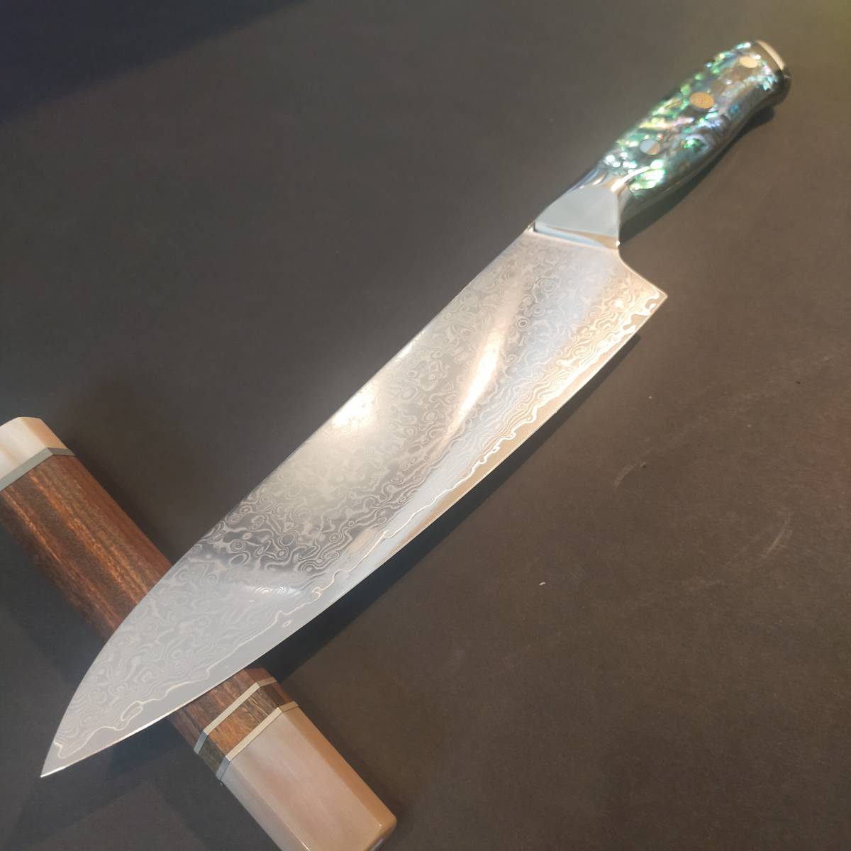 本鍛造V金10号67層鏡面ダマスカス牛刀210mm 螺鈿アート柄 伝統工芸 