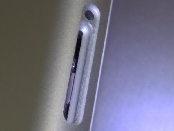 au 【SIMロック解除済】MNCF2J/A iPhone 7 32GB シルバー au au 32GB