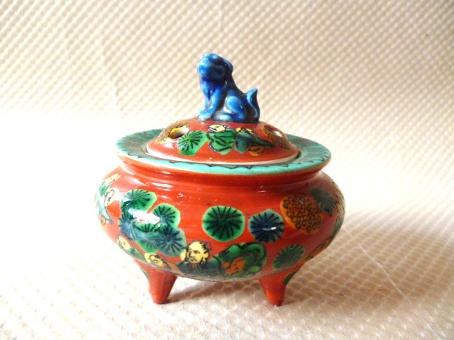 九谷焼 九谷木米 香炉 赤絵色絵 三足香炉 獅子摘 唐人 香炉(小) 茶道具 香道具