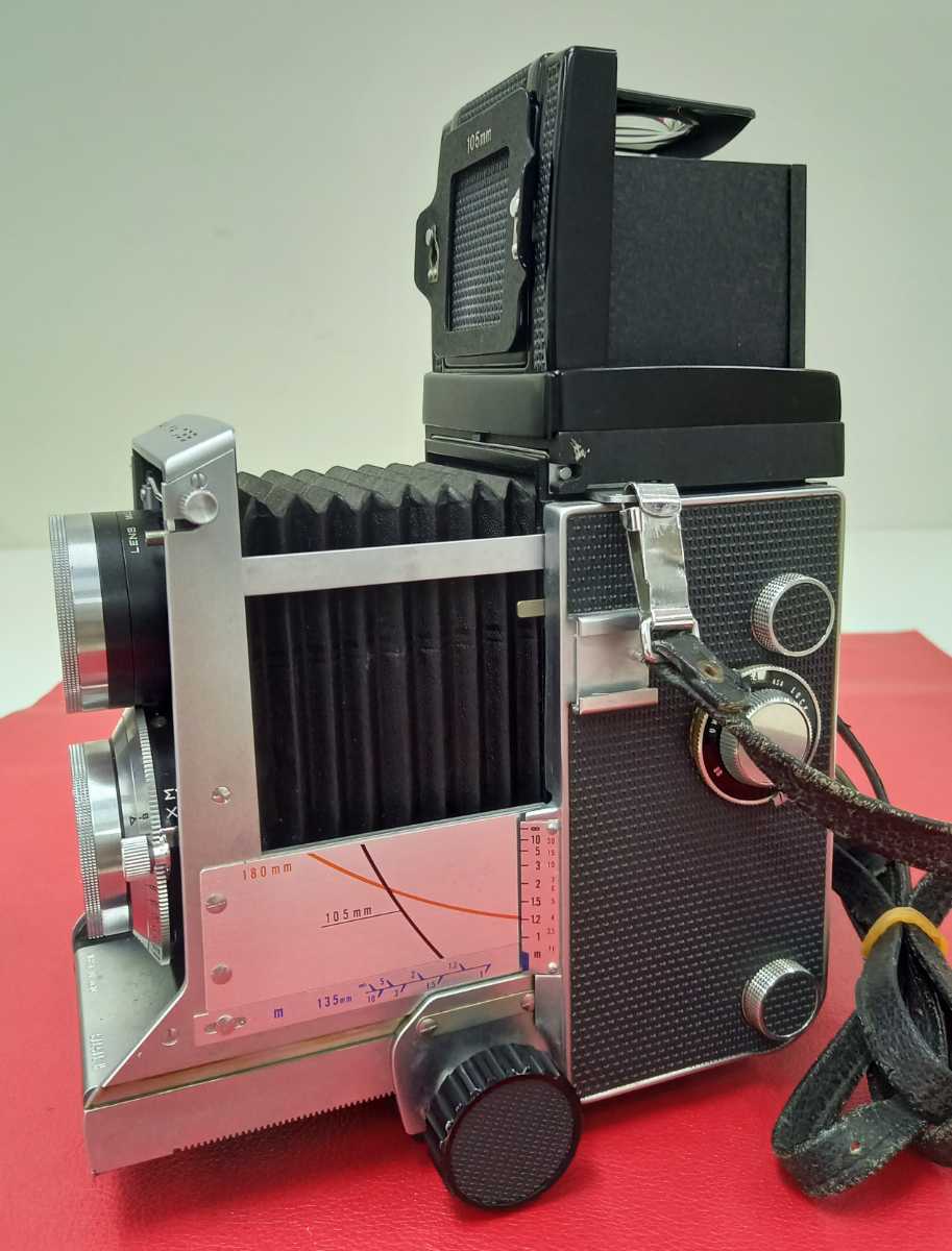 MAMIYA C33 二眼レフカメラ 本体 シャッター羽根固着あり Mamiya C33の