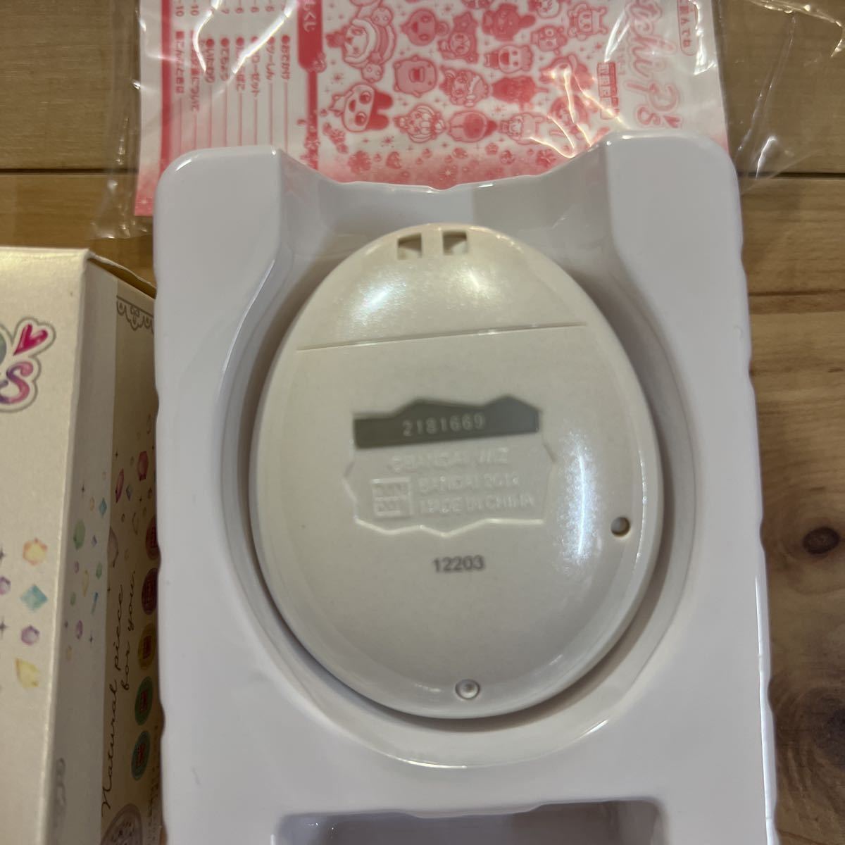 たまごっちぴーす たまごっちp's ホワイト tamagotchi たまごっち