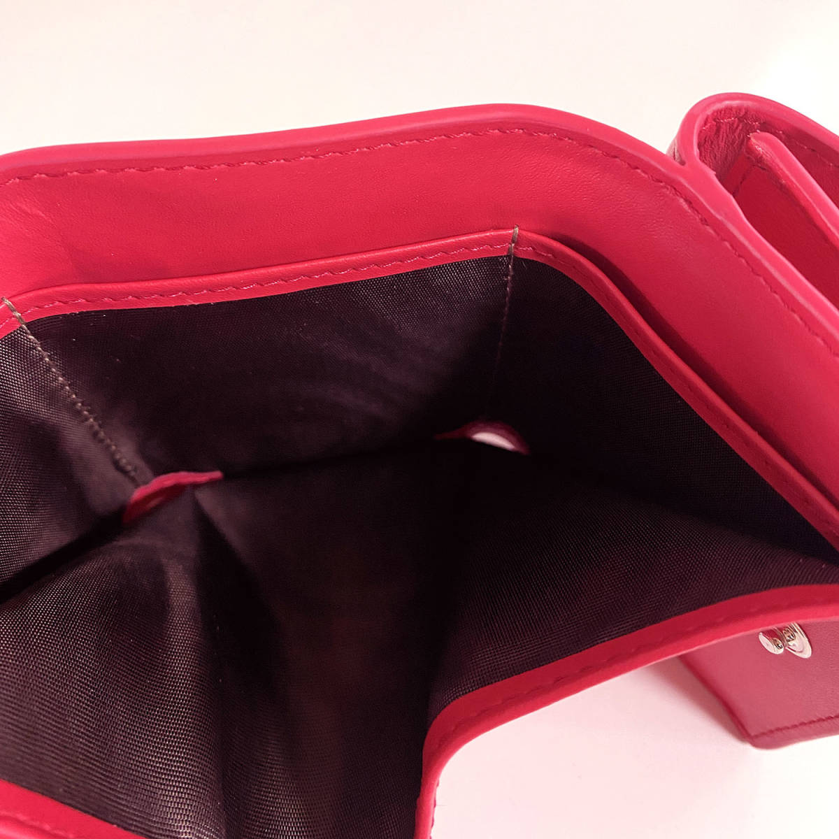 美品!! FURLA フルラ 三つ折り 財布 コンパクトウォレット ピンク FURLA フルラ 三つ折り財布 ピンク 三つ折（横幅10 価格.com