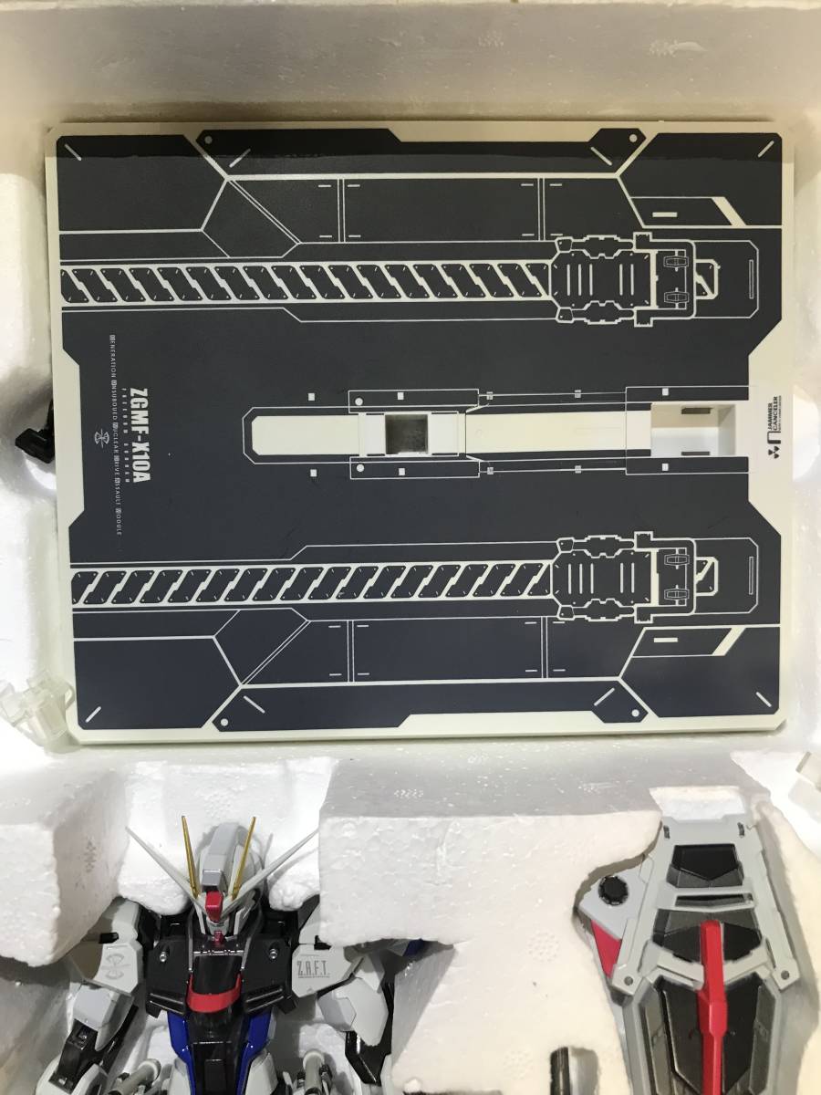 BUILD フリーダムガンダム CONCEPT METAL 0 メタルビルド SNOW SPARKLE | ストライクフリーダムガンダム Ver. 中古(本体A&frasl;箱B)METAL 中古即納[FIG]METAL Ver 商品一覧 中古品メタルビルド