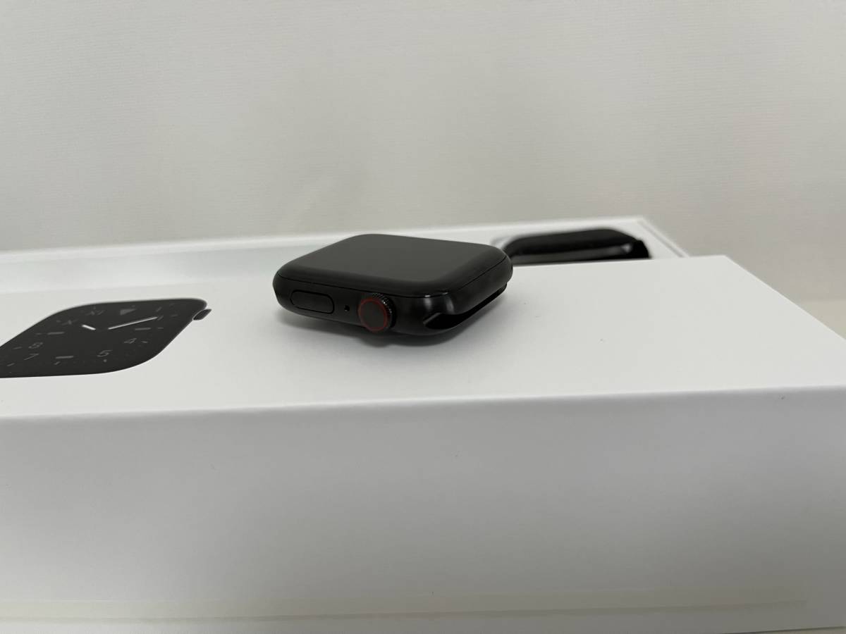 Apple Watch Edition Series 5チタニウムケース 44mmバッテリー96 