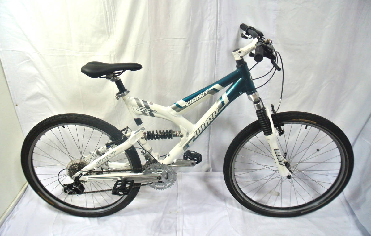 9-097 ☆ 1円-【GIANT】※ WARP DS3 軽快MTB SHIMANO 24速 26インチ 