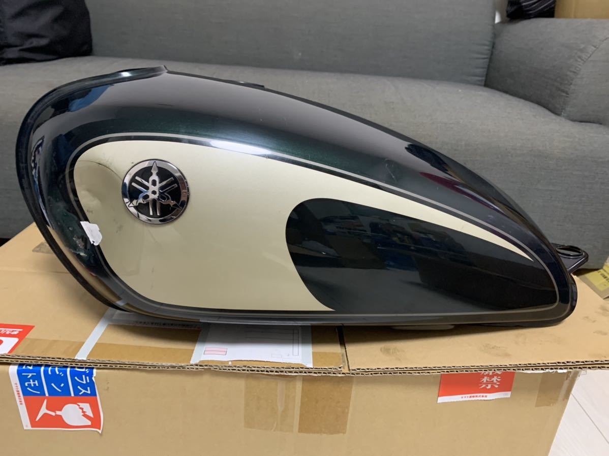 ヤマハ　sr400純正タンク SR400 純正タンク ヤマハ キャップ 品 Sr400の純正タンク-