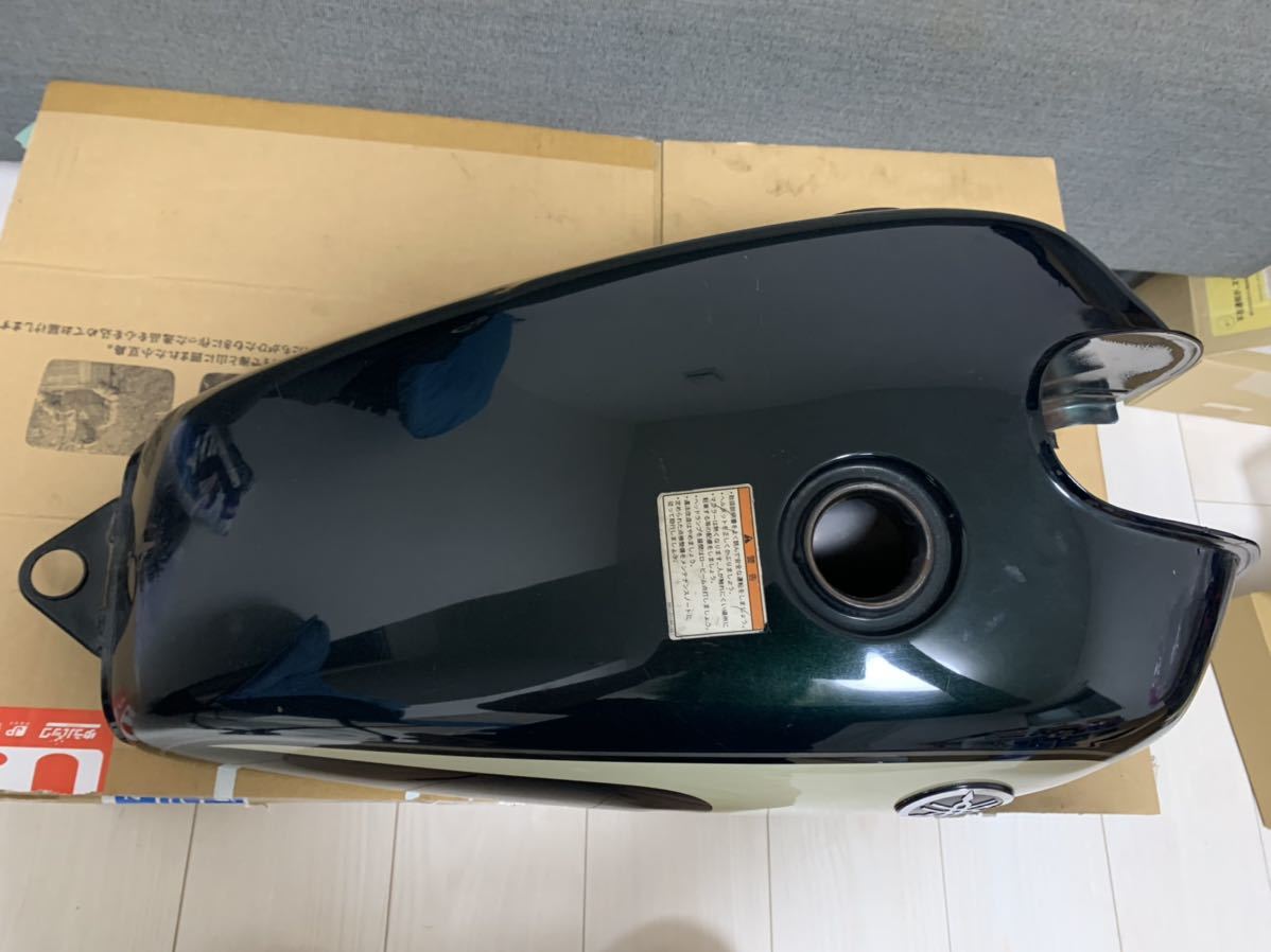 ヤマハ　sr400純正タンク SR400 純正タンク ヤマハ キャップ 品 Sr400の純正タンク-
