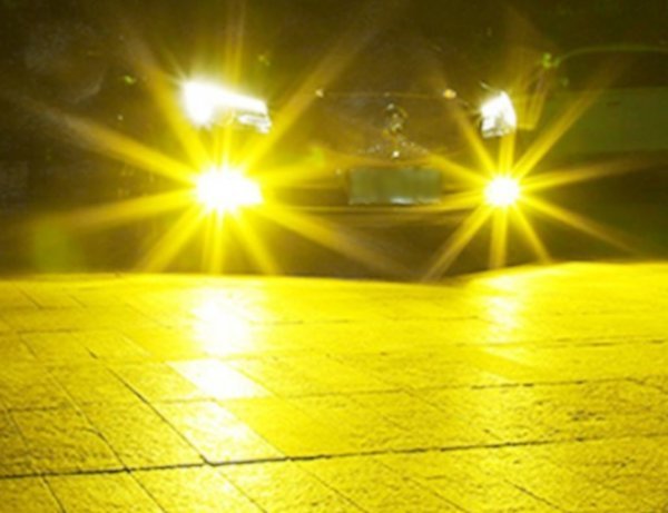 瞬時に2色切替 ホワイト & イエロー H4 H8 H11 H16対応 HB4 LEDヘッドライト フォグ 9600 ルーメン 2個入 送料無料 フォグライト 新品_2