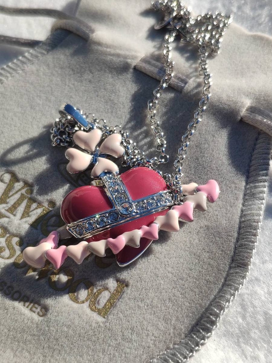 ☆人気☆ヴィヴィアンvivienne 縦4.6cm×横6cmハートネックレス