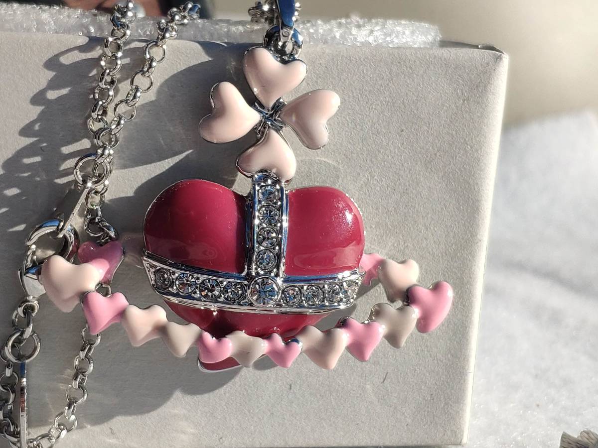 ☆人気☆ヴィヴィアンvivienne 縦4.6cm×横6cmハートネックレス