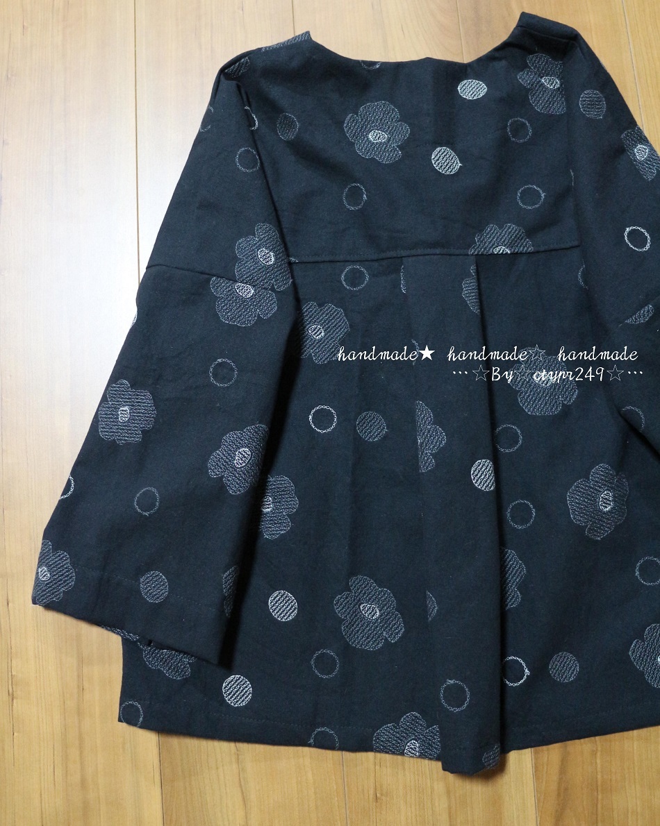 hand　made♪cotton&リネンflower刺繍ノーカラーショート丈ジャケット♪ hand | made♪cotton&amp;リネンちび襟シャツ♪ 台湾 方さん手作り藤の花刺繍リネン携帯小物ポケット 母の日