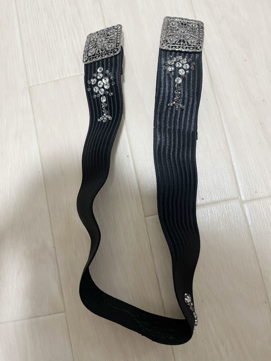 美品！四角バックルとビジュースパンコール刺繍のゴムベルト 黒 