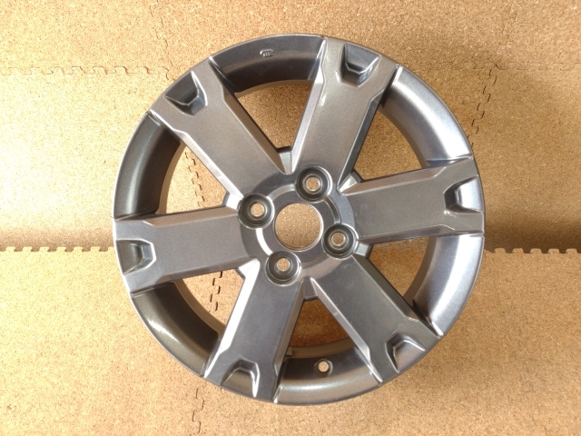 良品 ダイハツ タフト LA900S LA910S アルミホイール 42611-B2A40