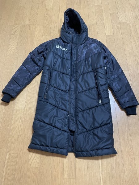ATHLETA アスレタ ベンチコート /サッカー/フットサル　 中綿ロングコート　サイズＭ