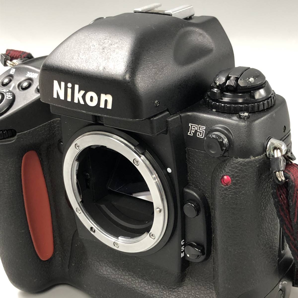 ☆C08368/Nikon ニコン/一眼レフ フィルムカメラ/AF/F5/ボディ 本体