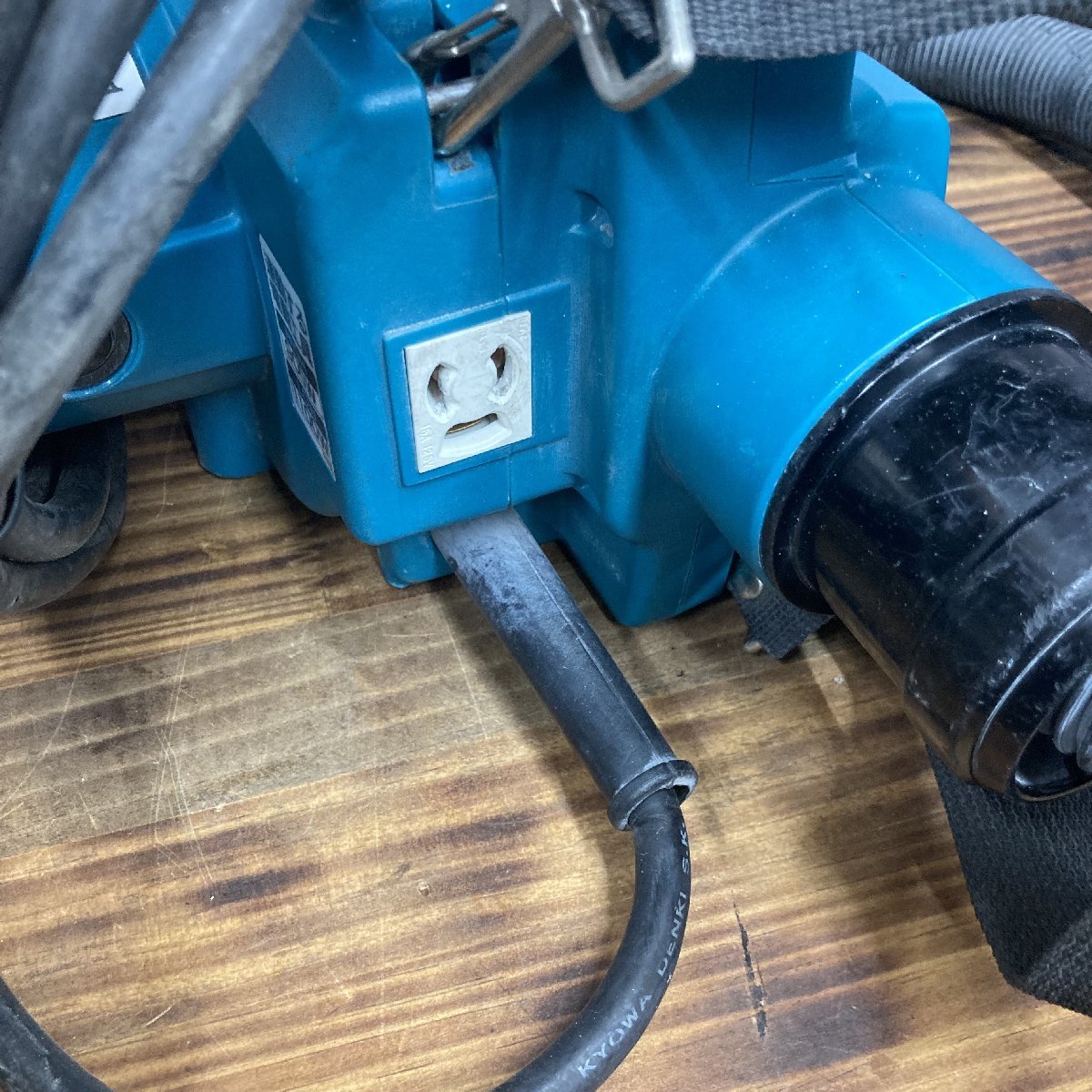 集じん機 451(P) ☆マキタ(makita) 451P マキタ(Makita) 451(P)町田店 【中古品】☆マキタ(makita) 集じん機 451(P)