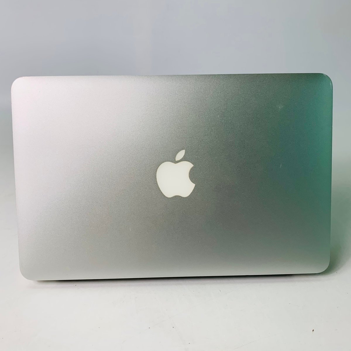ジャンク MacBook Air 11インチ (Late 2010) Core 2 Duo 1.4GHz/4GB 