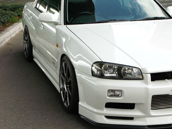 er34 uras typegt フロントバンパー 引き取り限定 ユーラス URAS