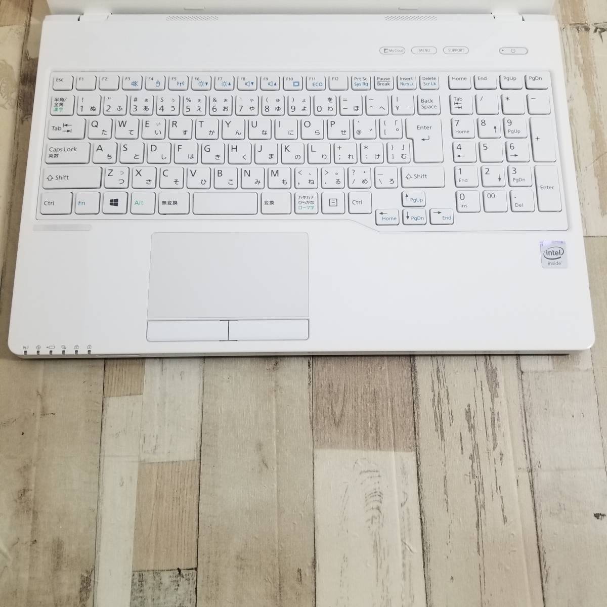 ★超美品・即決特典あり★HDD750GB/メモリ8GB/無線 Wi-Fi/Webカメラ/最新Office/Win11/高性能Celeron 3205U搭載/LIFEBOOK AH42/W(C14086)