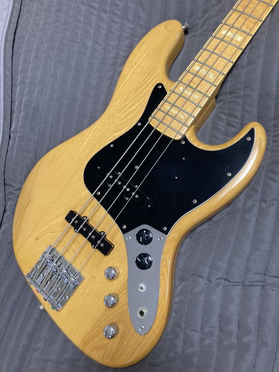 現状品 Fender JAPANのジャズベースボディでコンポーネント JAZZ BASS