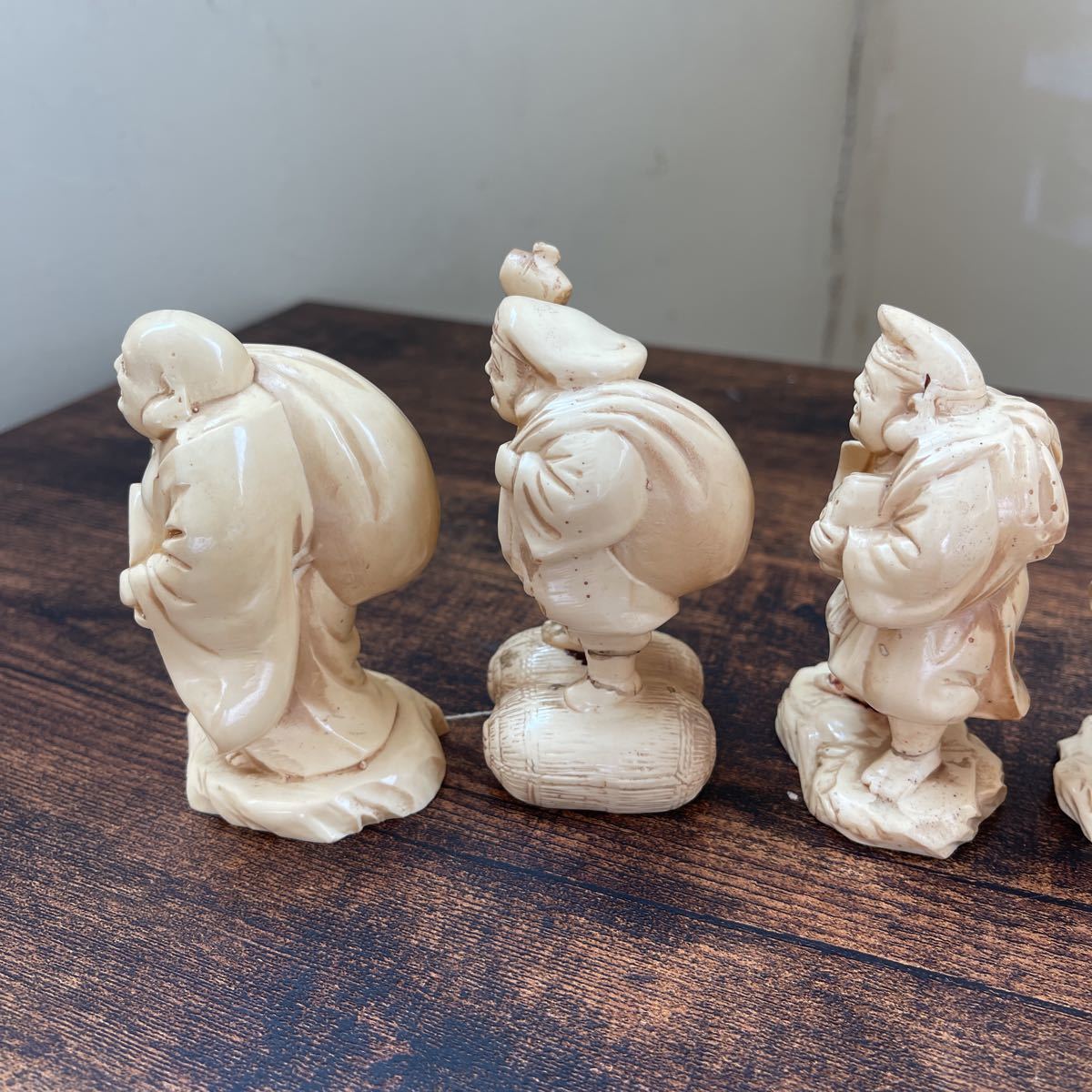 象牙風 七福神 毘沙門天 置物 骨董 彫刻 総重量602g(その他)｜売買されたオークション情報、yahooの商品情報をアーカイブ公開 ...