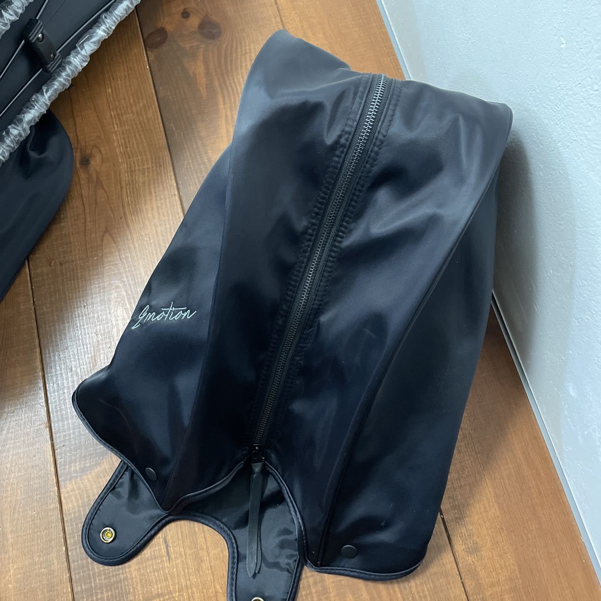 美品 エポン 軽量 キャディバッグ 2019 スタンド式 ブラック epon 送料 