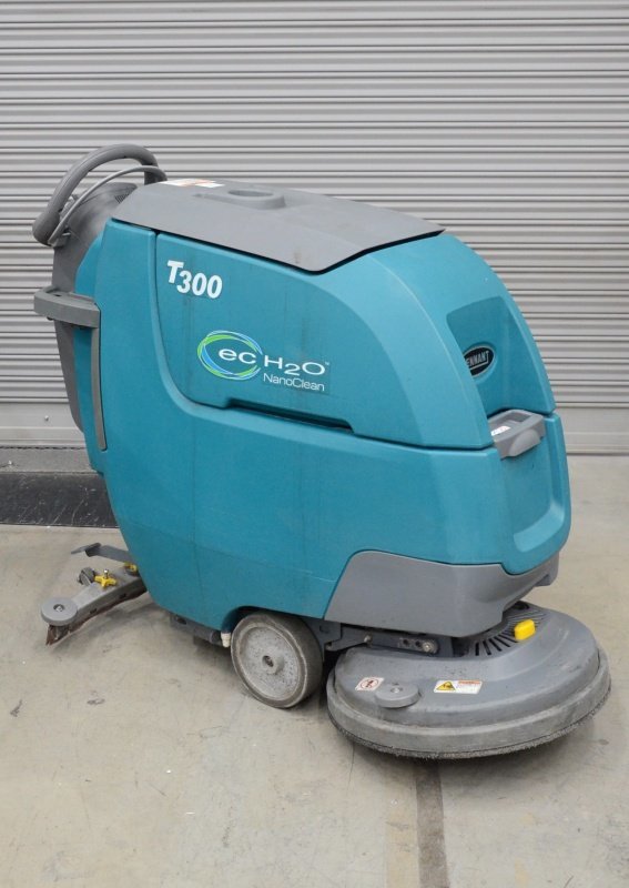 TENNANT 歩行型スクラバー 自動床洗浄機 ecH20仕様 NanoClean アワーメーター：60.3 T300(その他)｜売買された