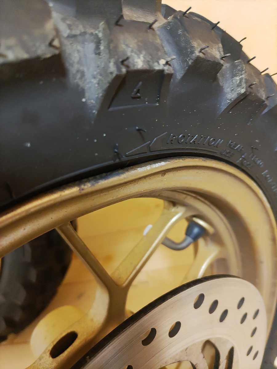 ホンダ グロム ゴールドホイール、ブロックタイヤIRC GP-22 前後セット