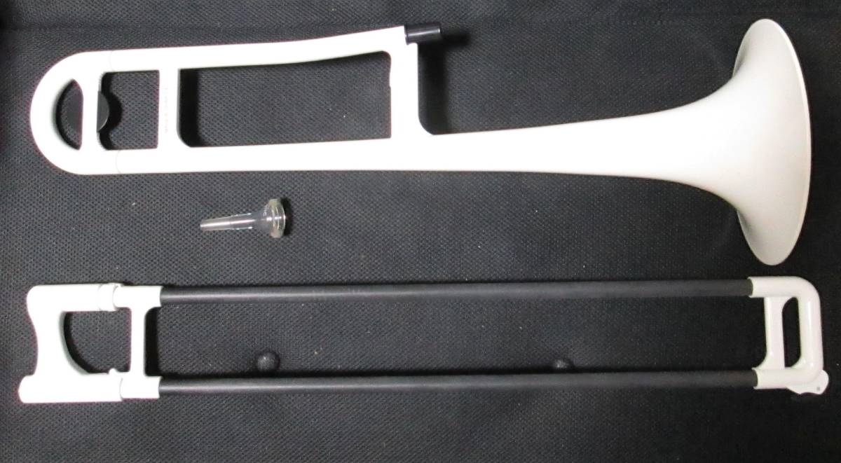 プラスチック製 テナートロンボーン Jiggs pBone 白 割れなし 演奏