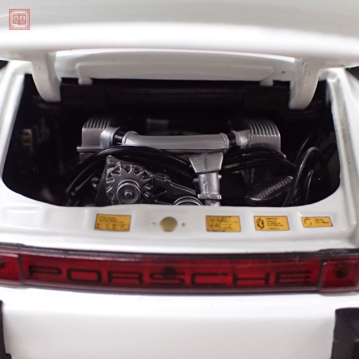 エグゾト 1/18 ポルシェ 934RSR ホワイト 車体のみ exoto PORSCHE