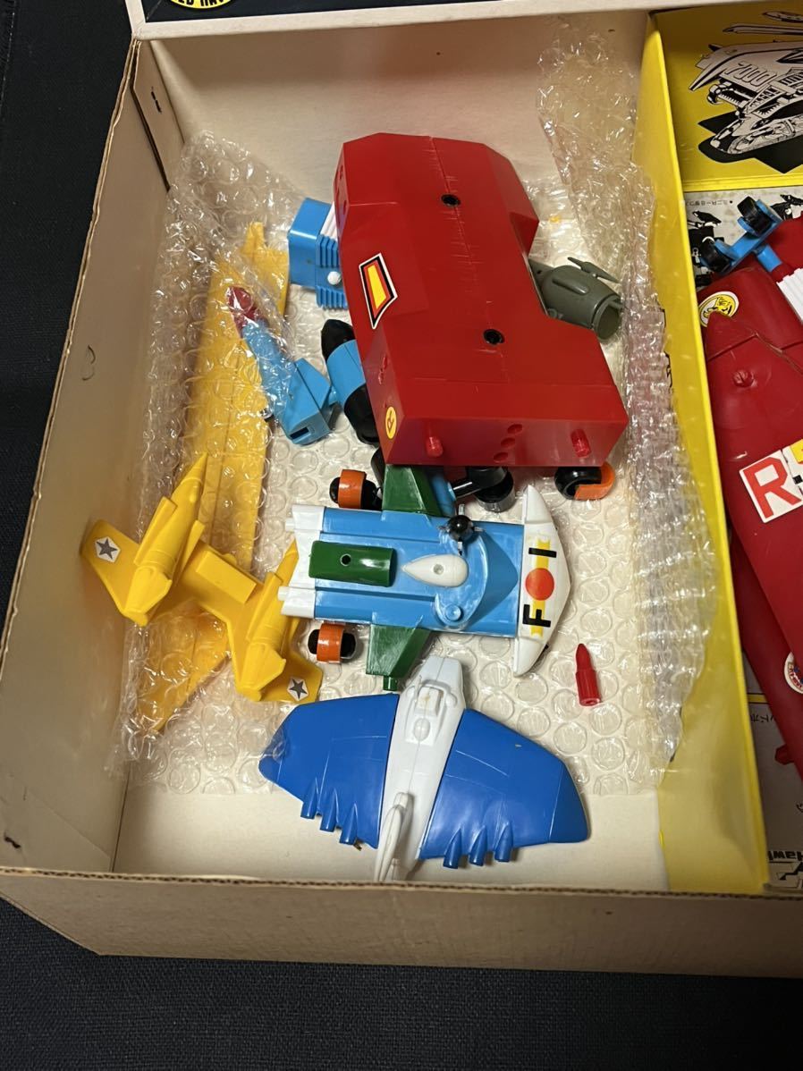 ☆アオシマ プラモデル 合体空母レッドホーク ジャンク品 昭和レトロ