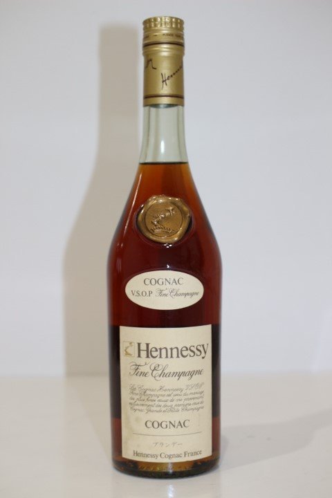 Hennessy ヘネシー V.S.O.P コニャック 40％ 700ml 1877-80サイズ