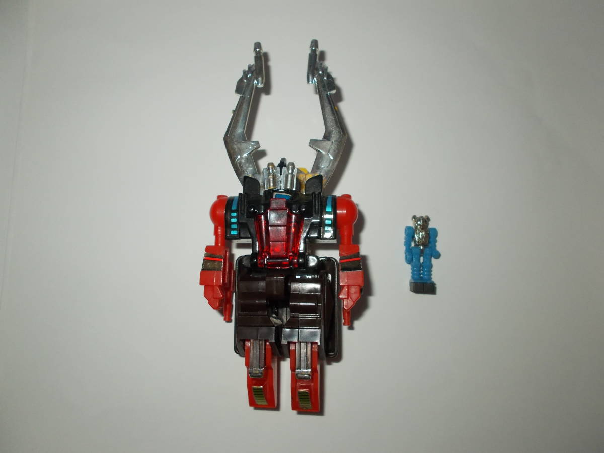 旧タカラ ダイアクロン・昆虫ロボ クワガトラー＋隊員 難有中古品 2026