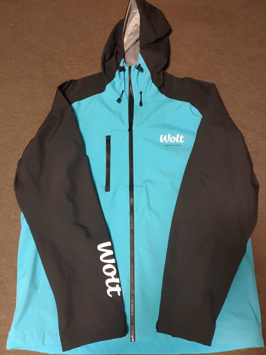 UberEats 出前館 Wolt 配達バッグ マウンテンパーカー　Tシャツ 携帯ホルダー 4点セット 140サイズ発送 ウォルト 新品 Wolt Wolt（ウォルト）配達バッグ・グッズ・ジャケットの評判！使わ Wolt（ウォルト）バッグのロゴ隠し 配達員配達員のバッグに指定はないが余計な