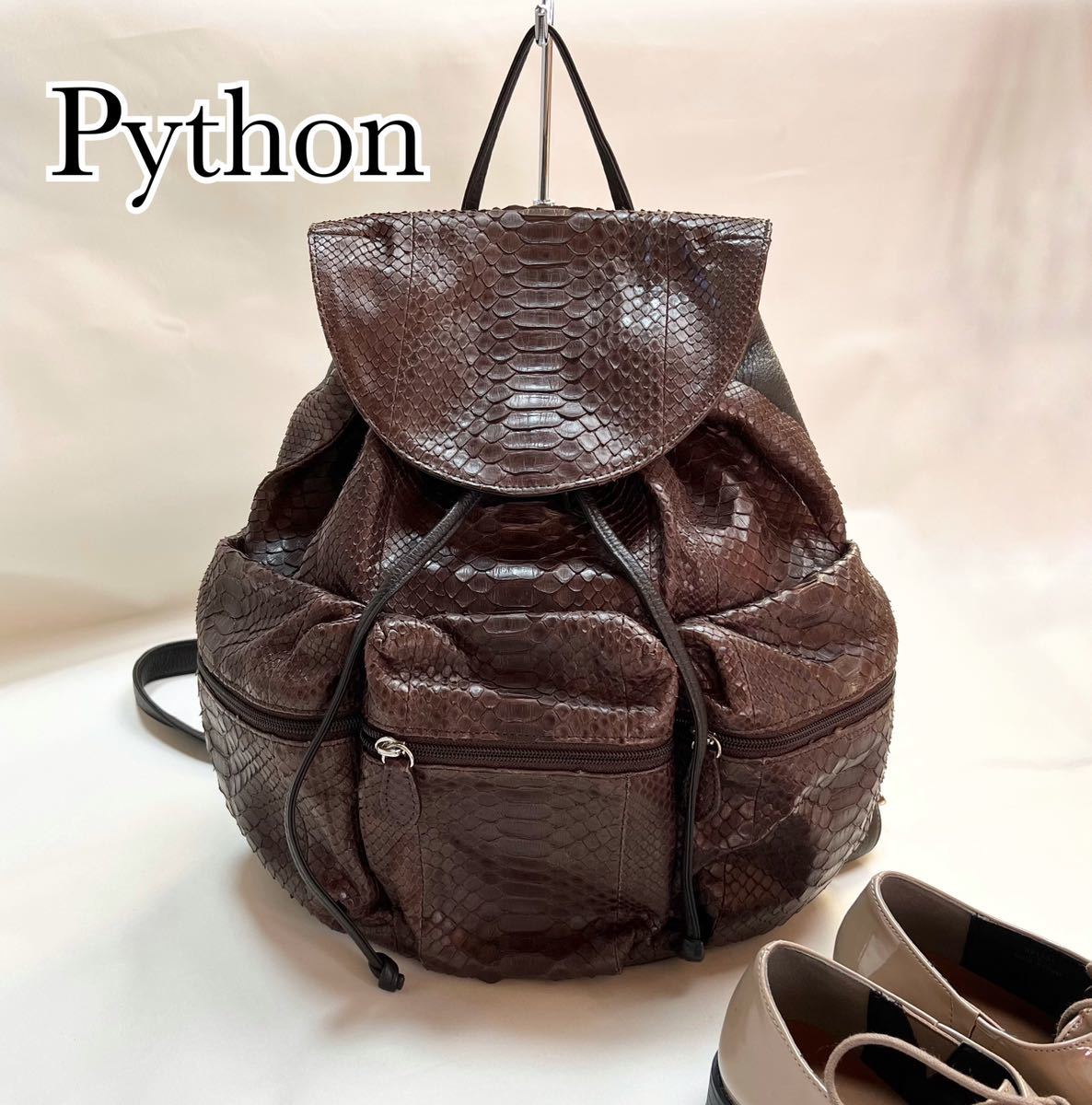 新作登場，爆買い 高級 Python パイソンレザー 蛇革 多収納 リュック バッグパック 濃ブラウン(リュックサック、デイパック)｜売買されたオークション情報、yahooの商品情報をアーカイブ公開 - オークファン リュックサック、デイパック