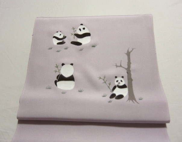 【 可愛いパンダ 】丹後ちりめん正絹◆総手描き友禅染め◆九寸名古屋帯地◆未仕立て