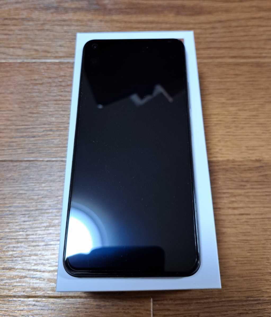 ほぼ新品 送料無料 Xiaomi Mi 11 Lite 5G 6GB + 128GB トリュフ