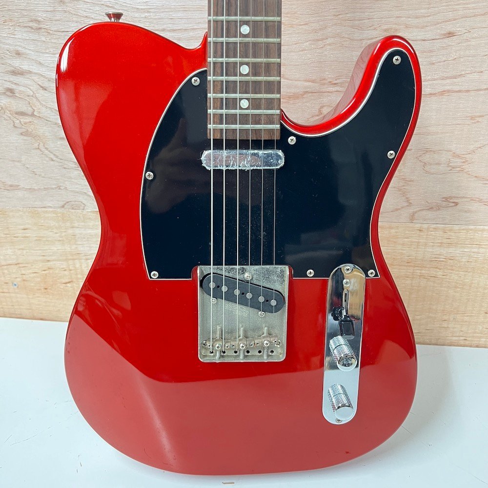 FERNANDES エレキギター レッド 鮮やかなレッドのFERNANDESエレキ