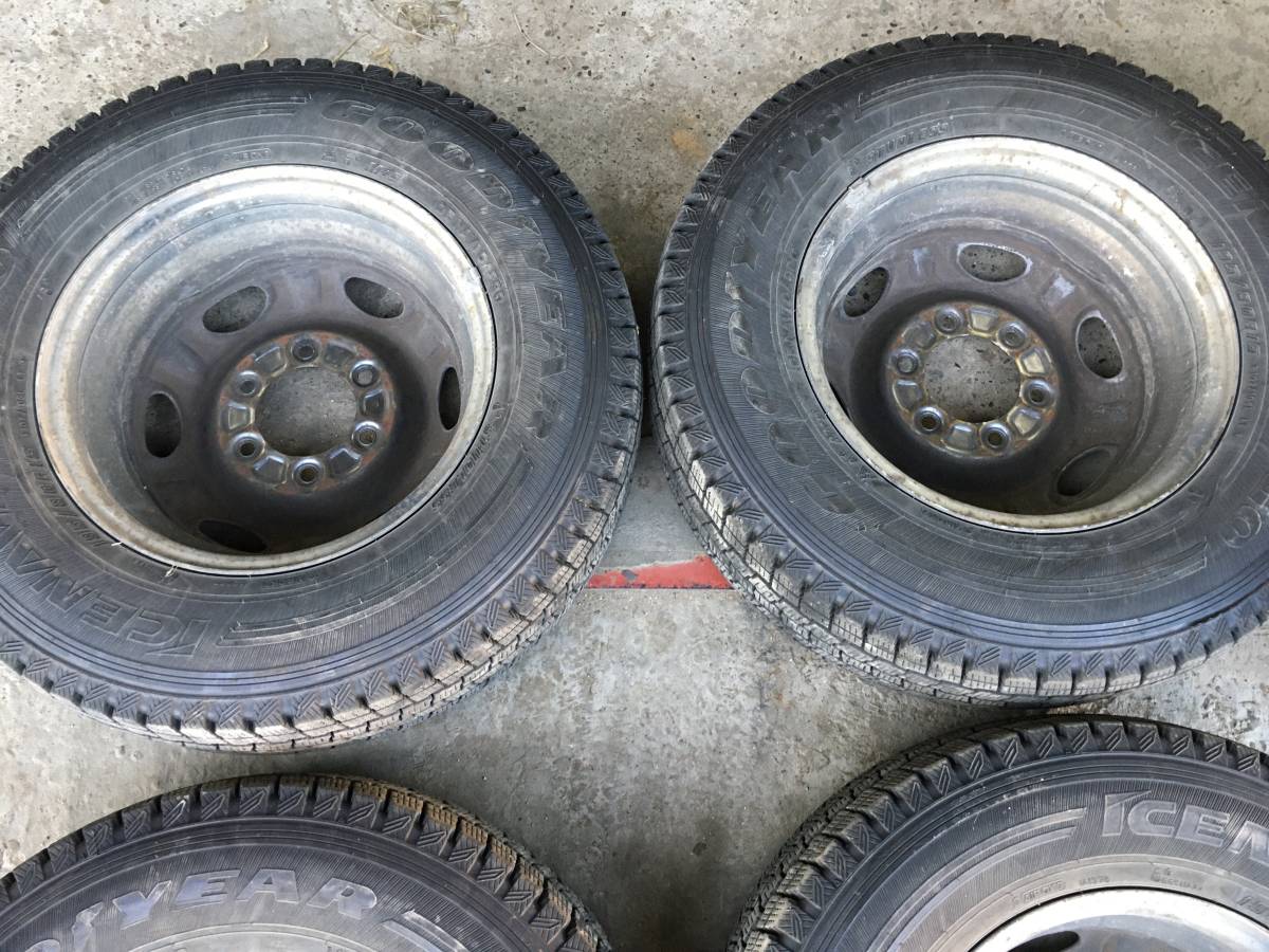 日産 キャラバン スタッドレスタイヤホイールセット 195/80R15 107