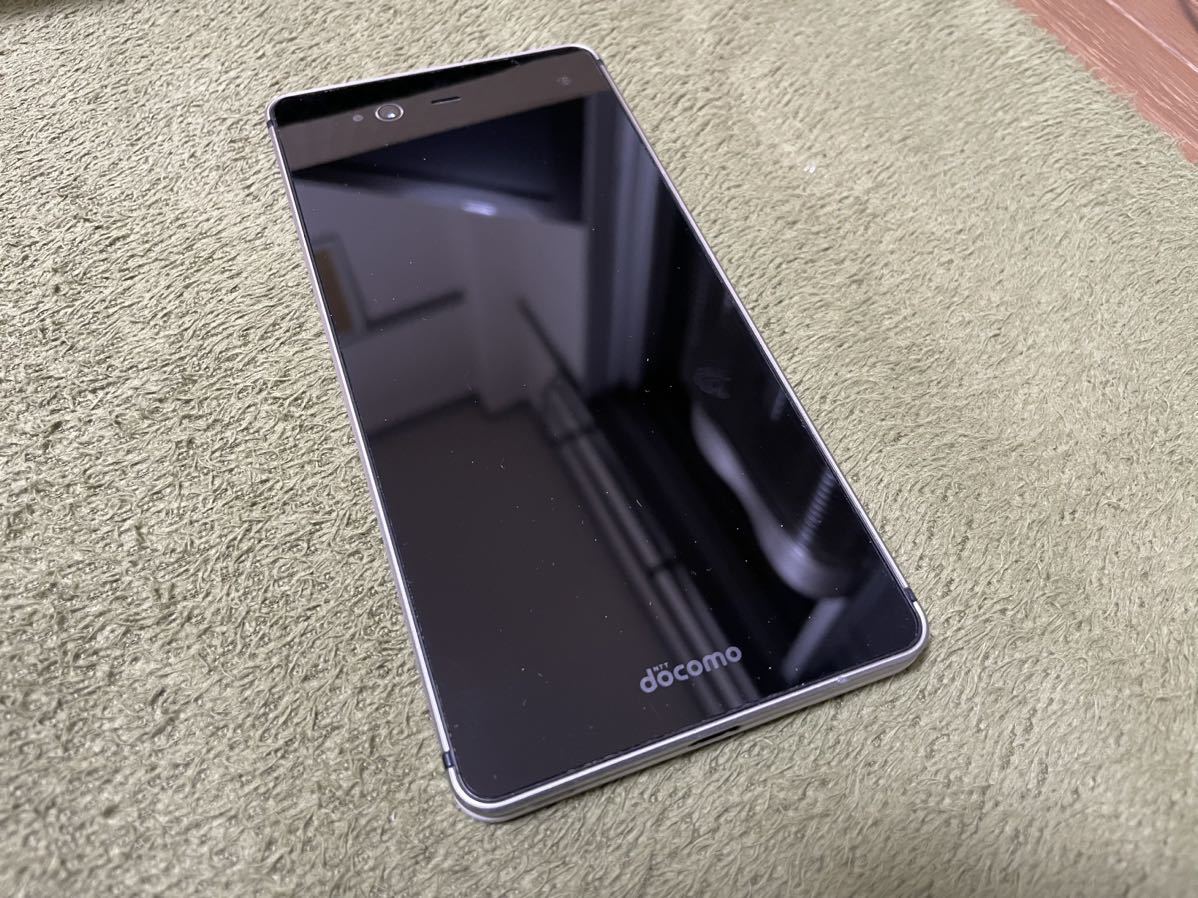 激安大特価，定番人気 展示品★新品同様品★ARROWS NX★32GB★3GB★5.5インチ★スマホ★Android★SDN625★ホワイト★F-01J★docomo★ドコモ★白★富士通
