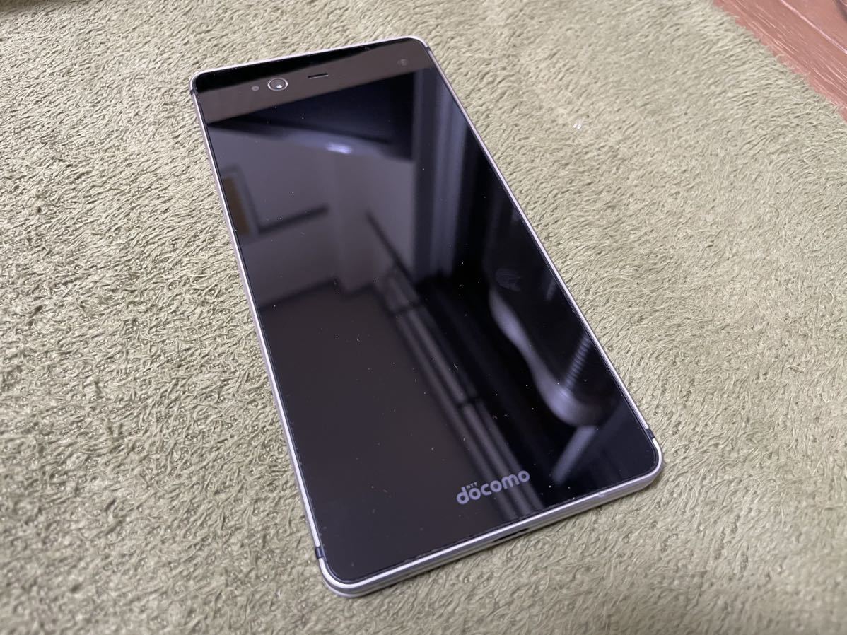 激安大特価，定番人気 展示品★新品同様品★ARROWS NX★32GB★3GB★5.5インチ★スマホ★Android★SDN625★ホワイト★F-01J★docomo★ドコモ★白★富士通