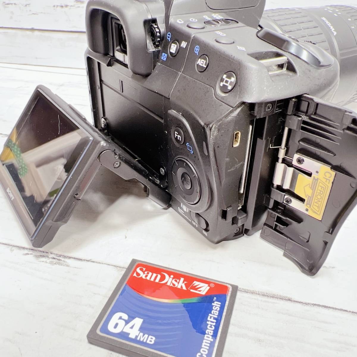 ソニー SONY α300 SIGMA 70-300mm 1:4-5.6 DL MACRO SanDisk 64MB 一眼レフ デジタルカメラ デジイチ 中古現状品【4493 70-300mm SONY DG OSS（ソニーEマウント） MAP 世界最小・最軽量の