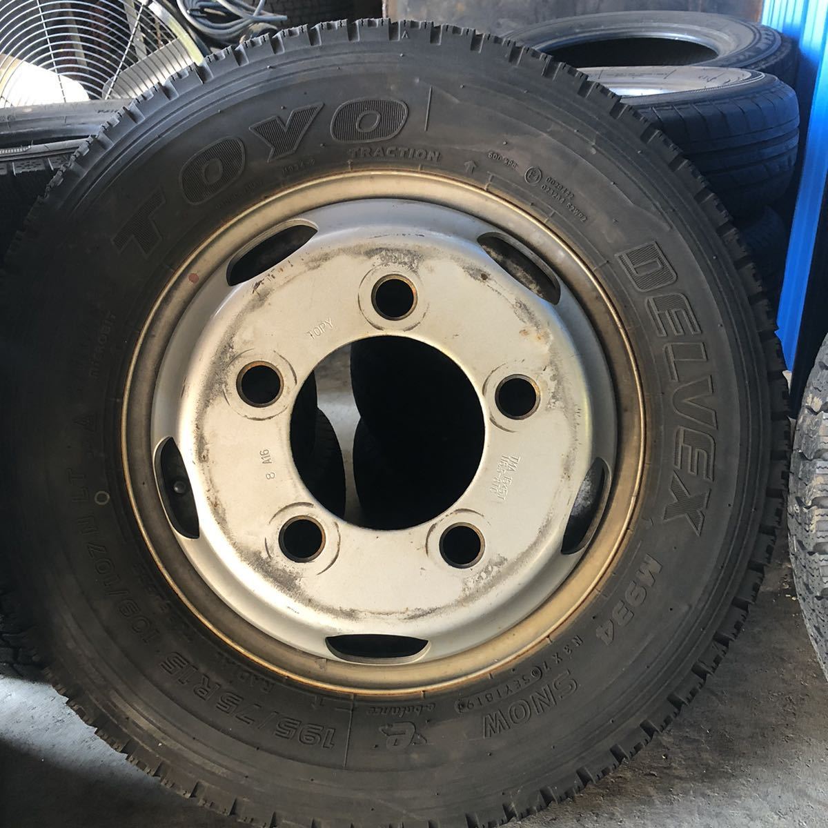 64251021 15インチ トラック タイヤホイールセット6本 TOYO 195/75R15  