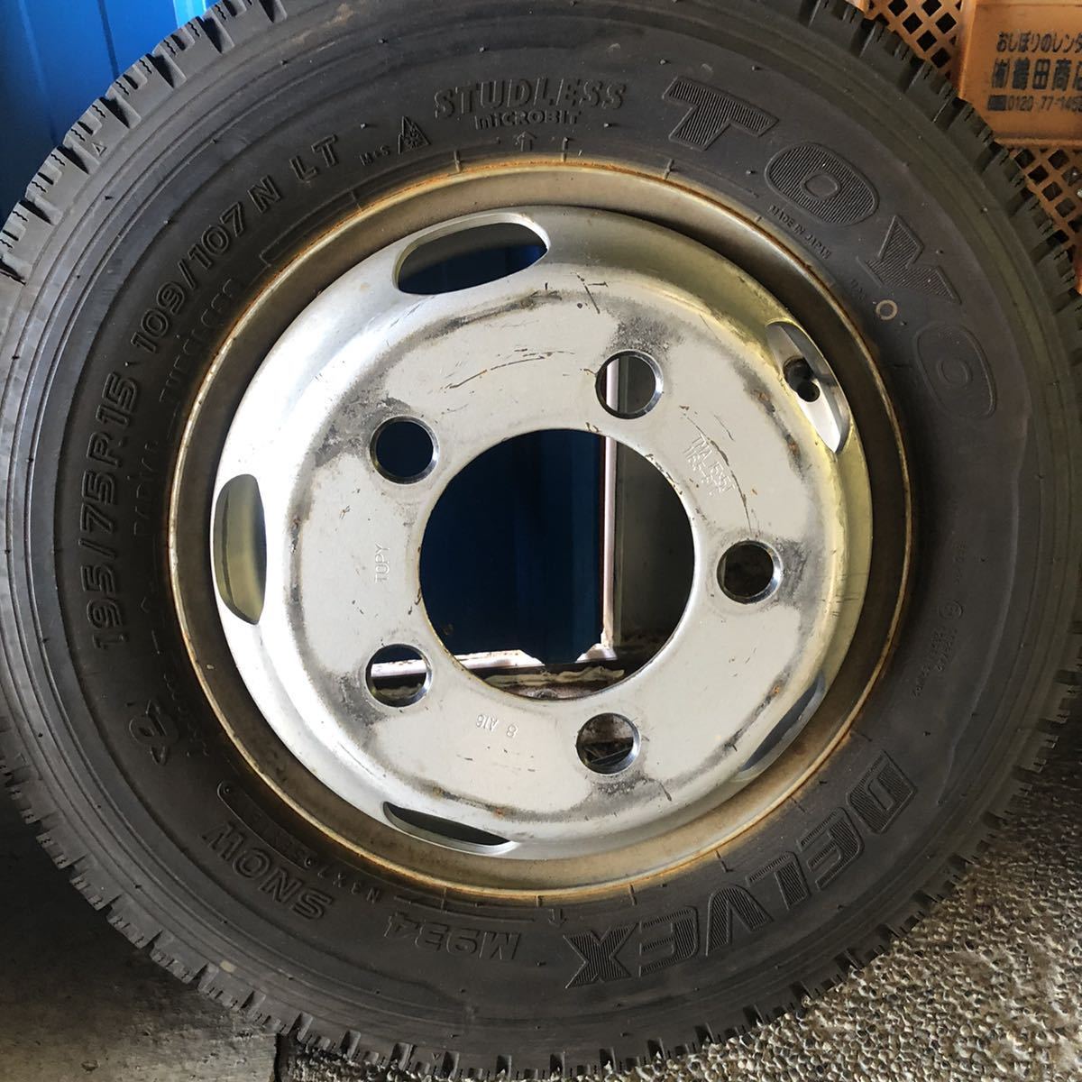 64251021 15インチ トラック タイヤホイールセット6本 TOYO 195/75R15  