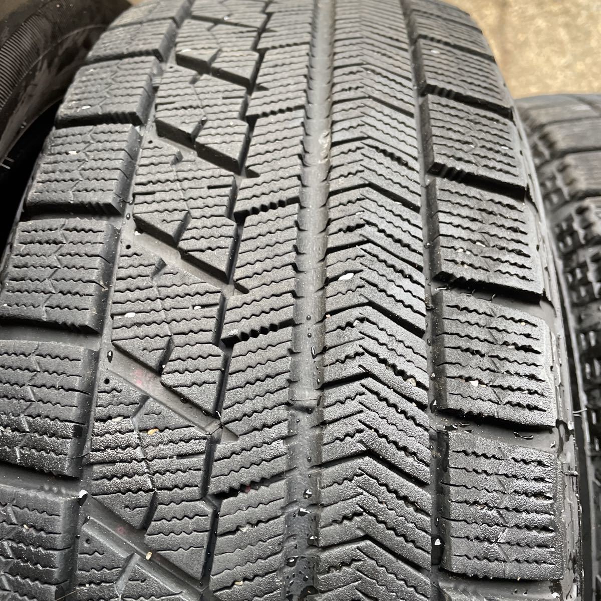 ブリヂストンVRX 195/65R15 4本セット 18年式 バリ山