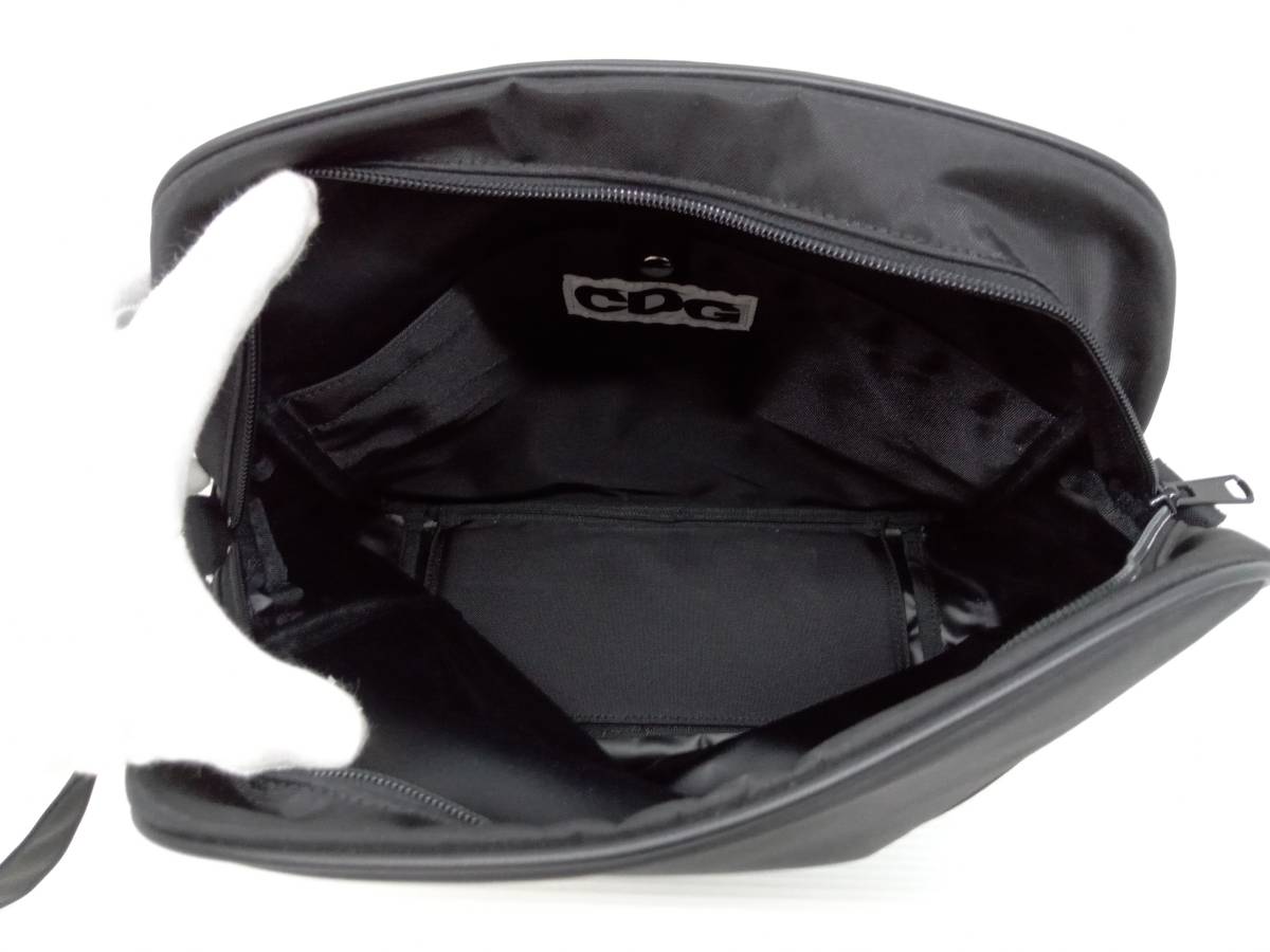 ☆ COMME des GARCONS コムデギャルソン ナイロン ショルダーバッグ 