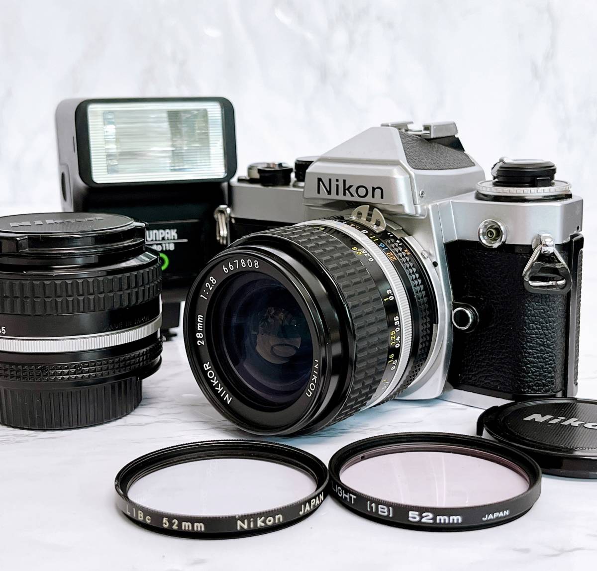 NIKON一眼レフ レンズ ストロボ付き ご閲覧いただきありがとうござい